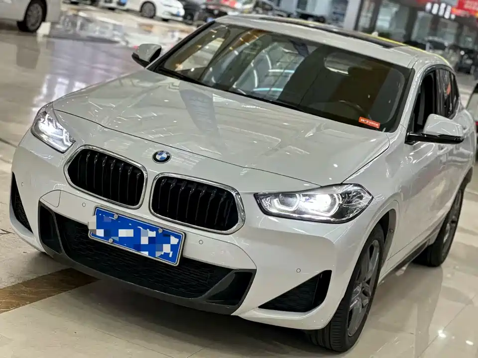 BMW X2