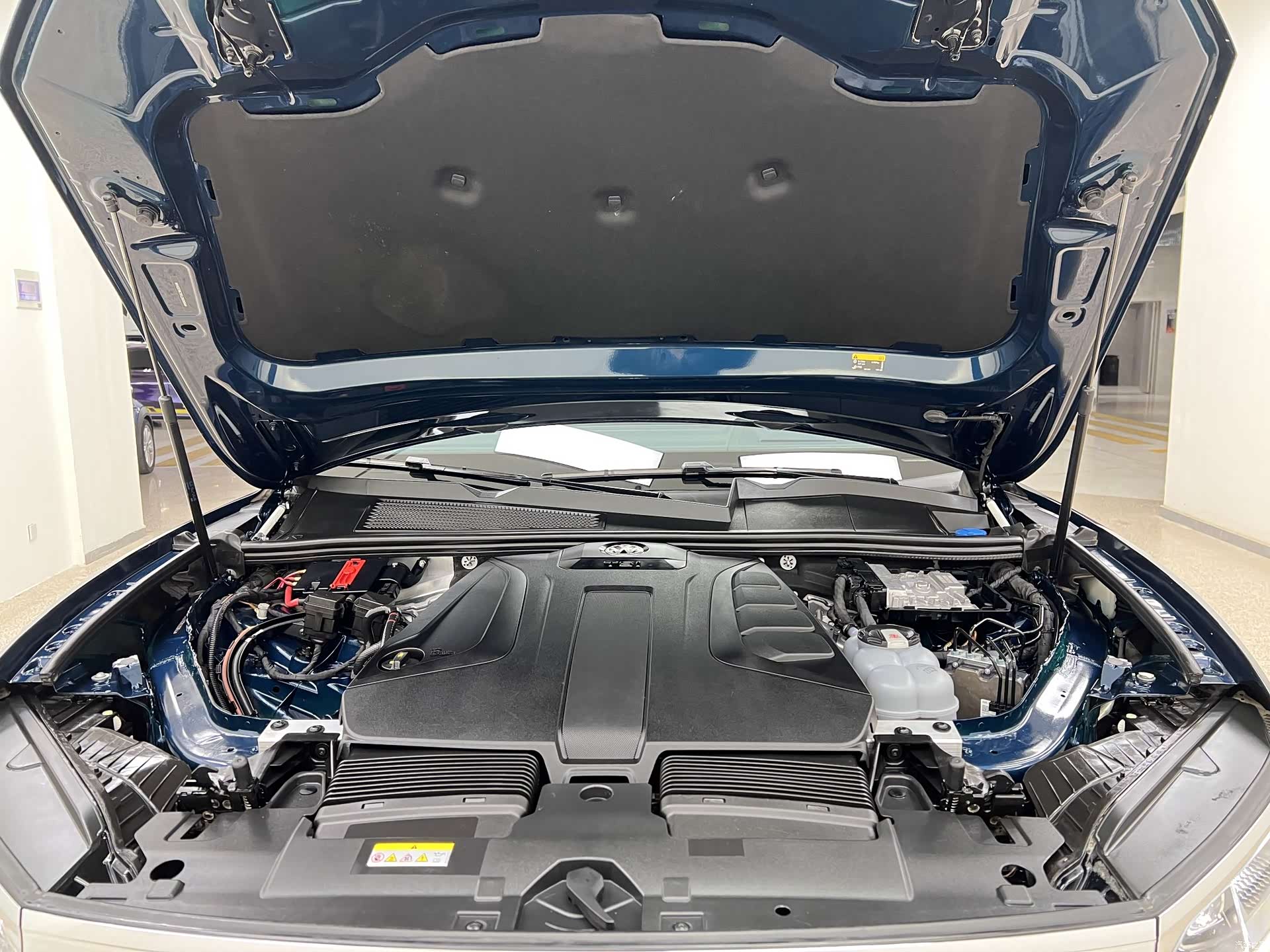 Volkswagen Touareg, 2021 14
