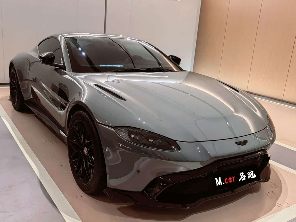 Aston Martin V8 Vantage