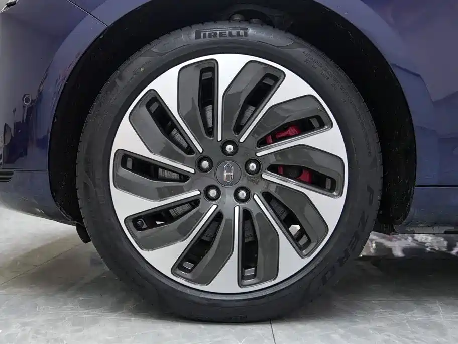 AITO Ask the world M5