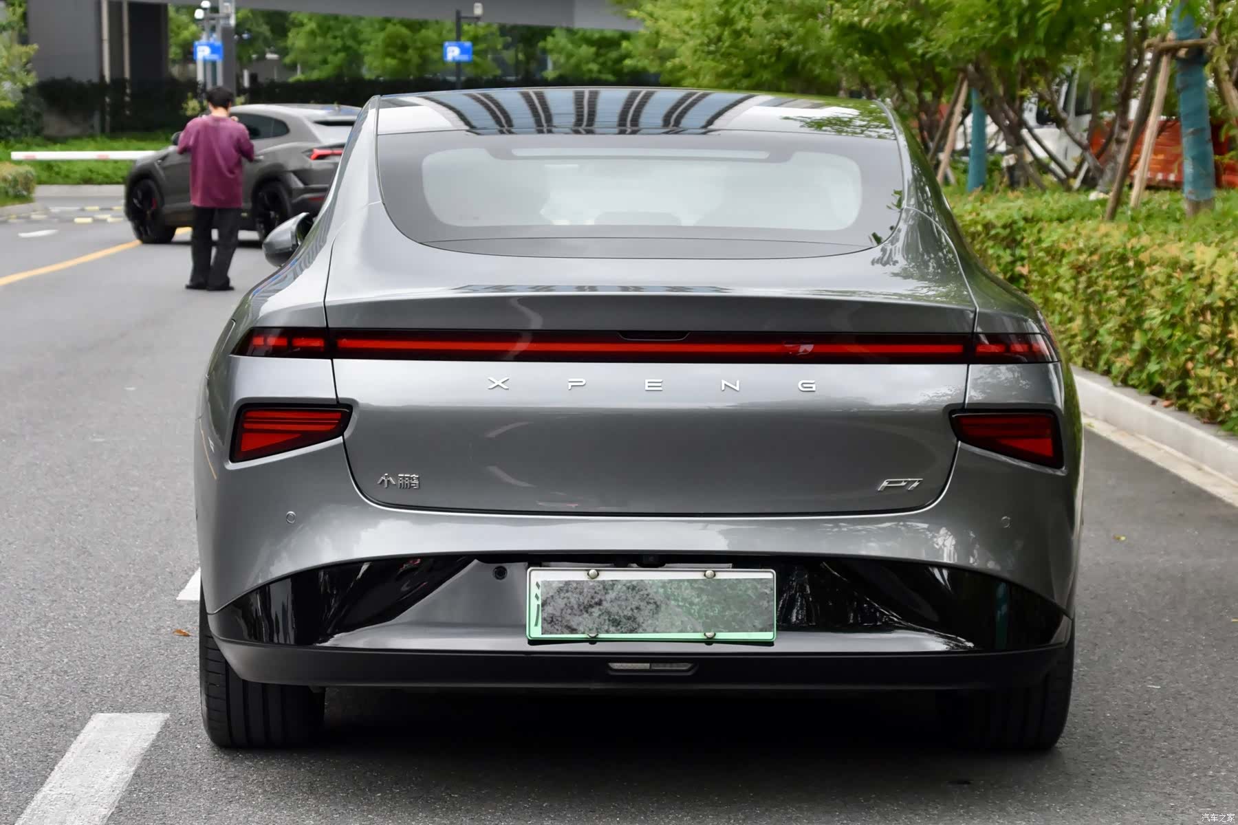 Xpeng P7, 2021 все фото