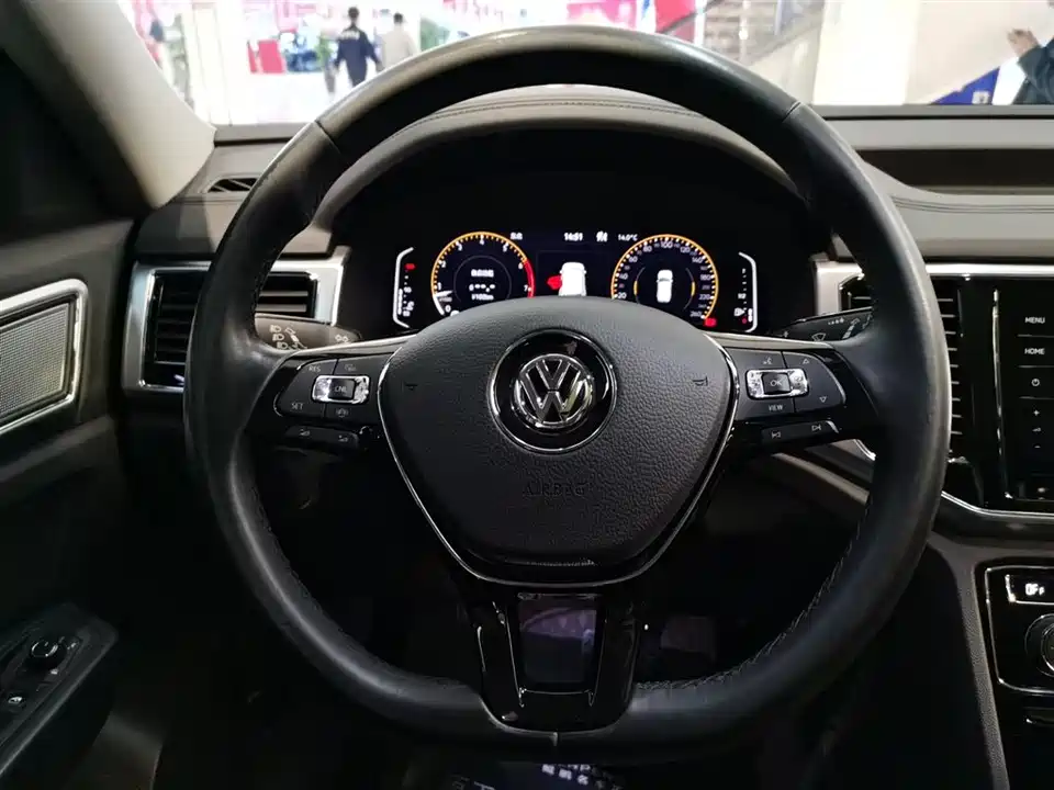 Volkswagen Tourang