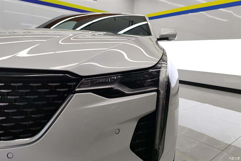 Cadillac CT4, 2024 все фото