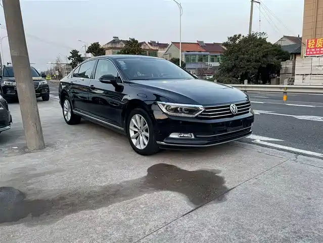 Volkswagen Magotan 2018 — купить из Китая под заказ