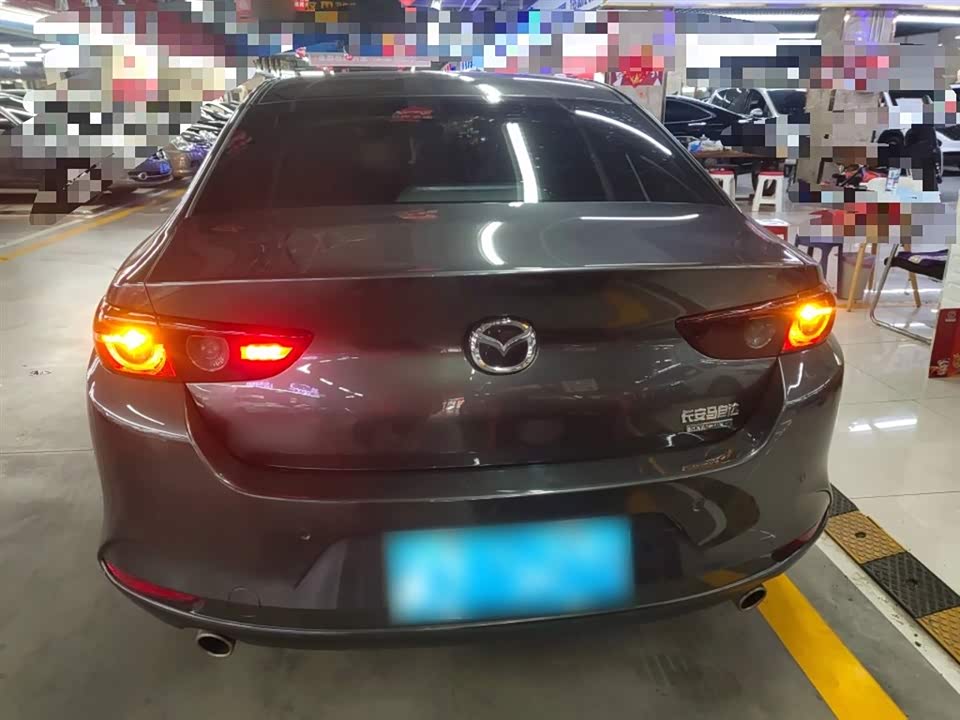 Mazda 3 Angkesaila
