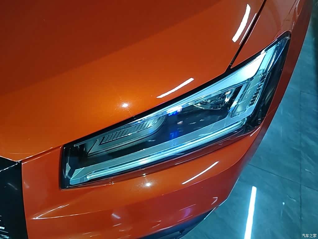 Audi Q2L, 2020 24