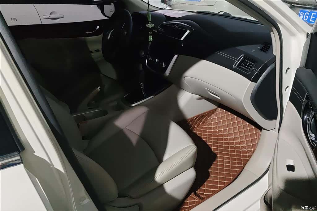 Nissan Tiida, 2016 8