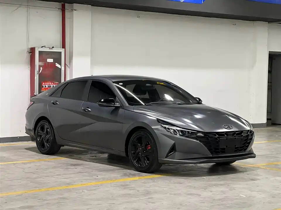 Hyundai Elantra