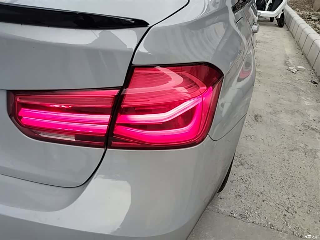 BMW 3 Series, 2018 8