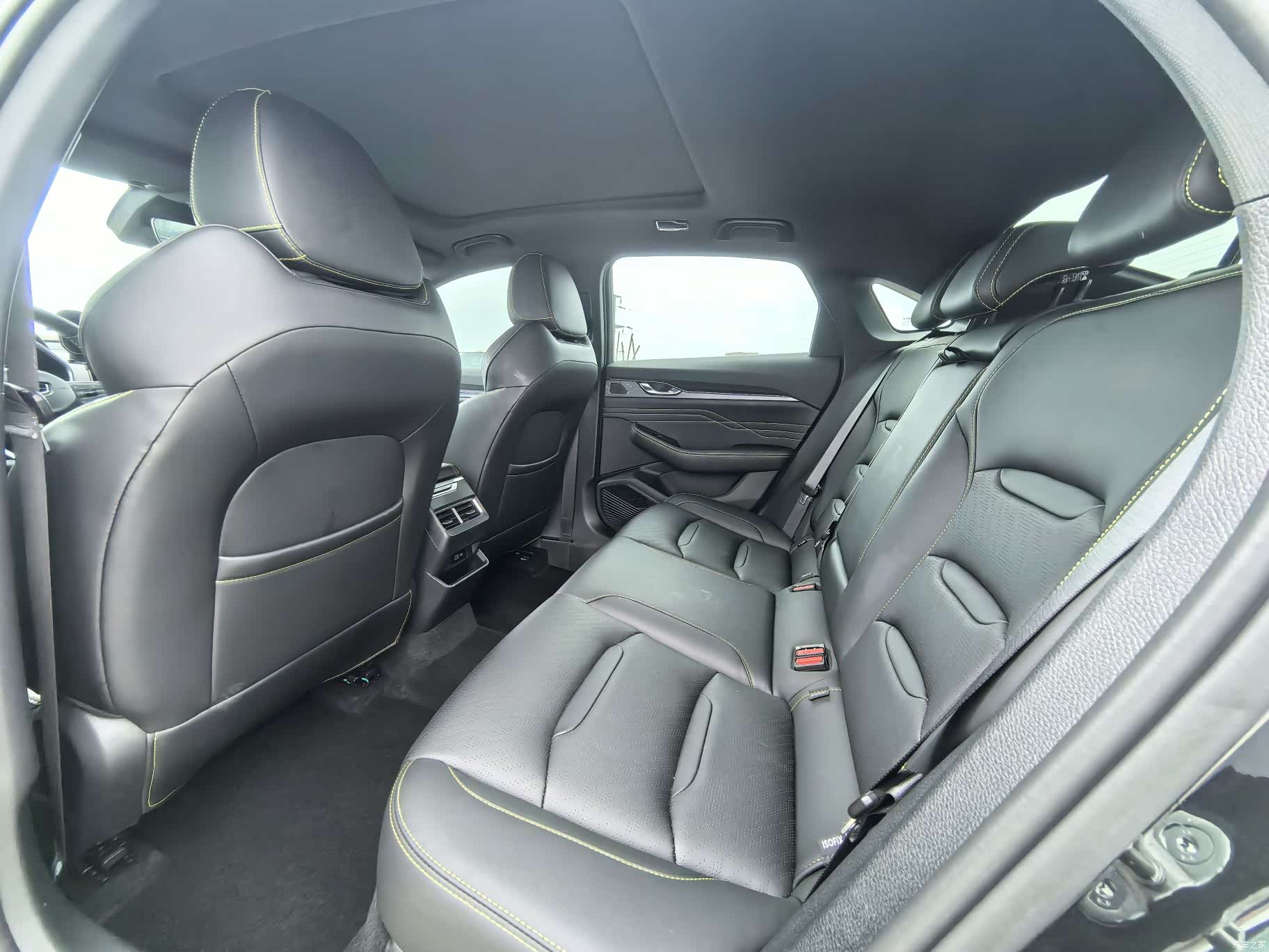Geely Preface, 2024 8