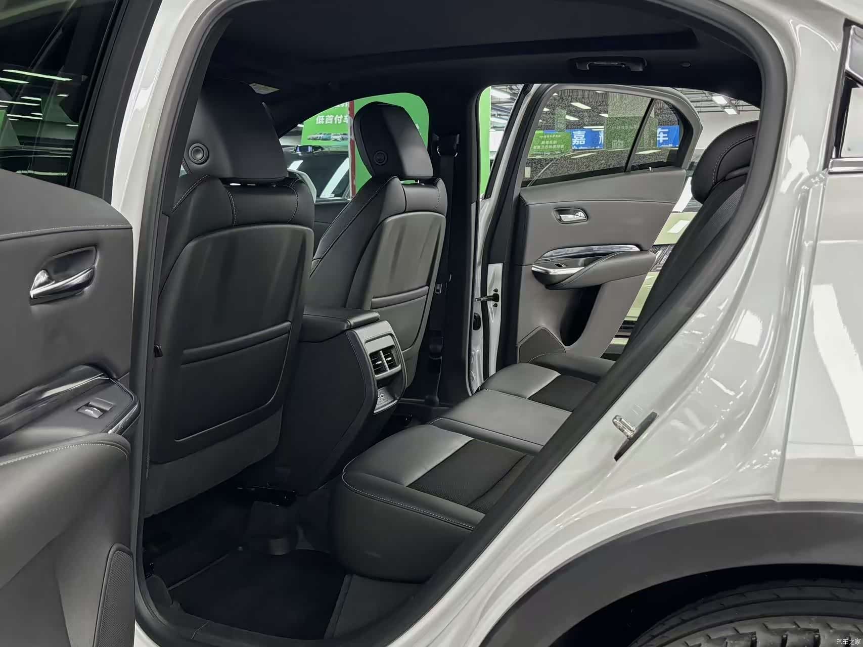 Cadillac XT4, 2019 8