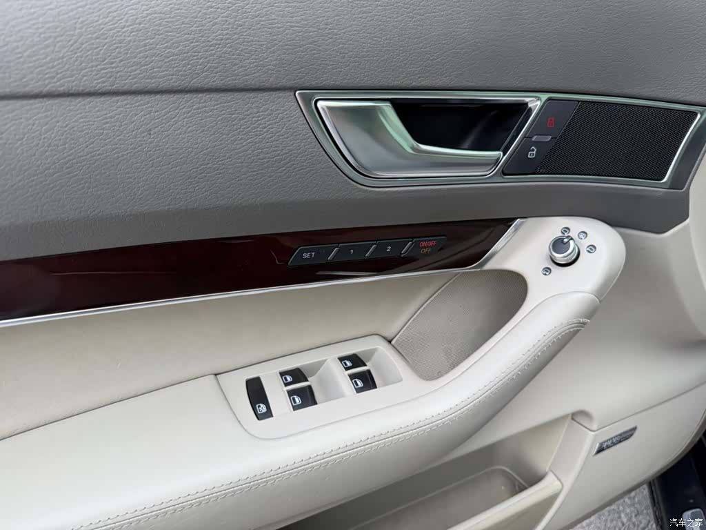 Audi A6L, 2012 9