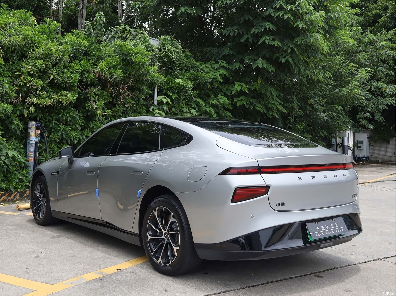 Xpeng P7, 2023 9