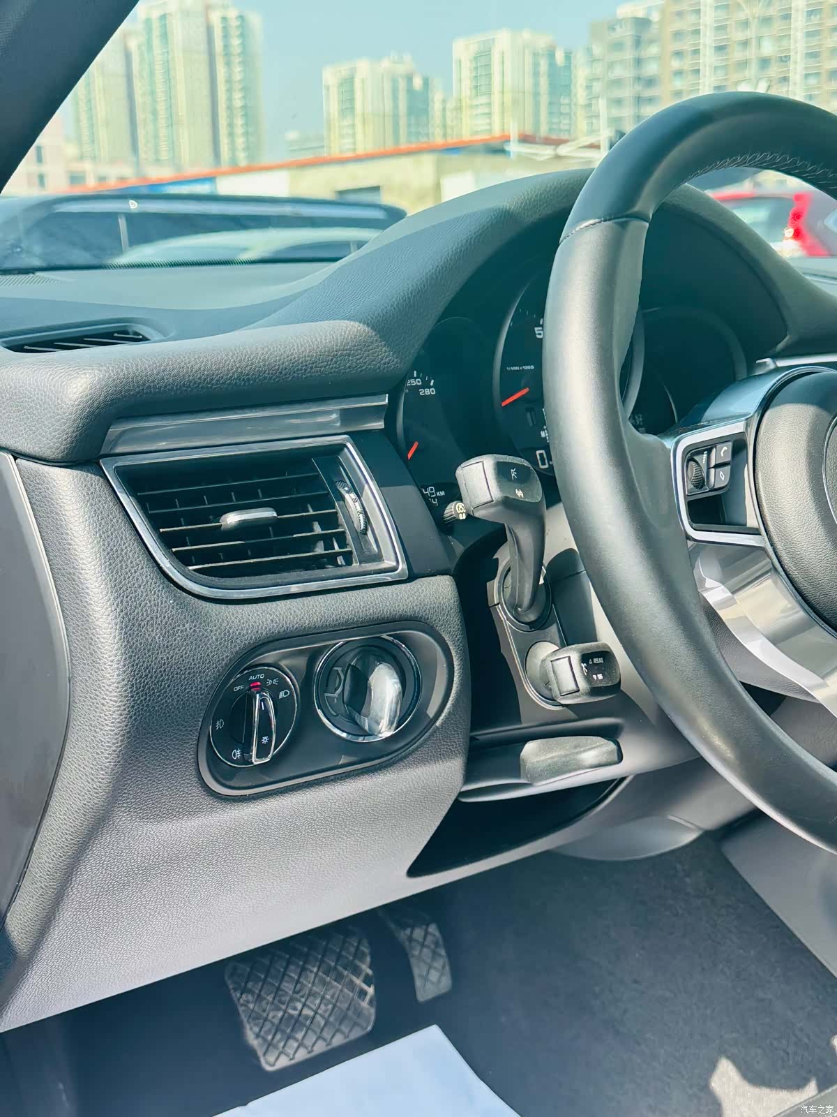 Porsche Macan, 2018 12