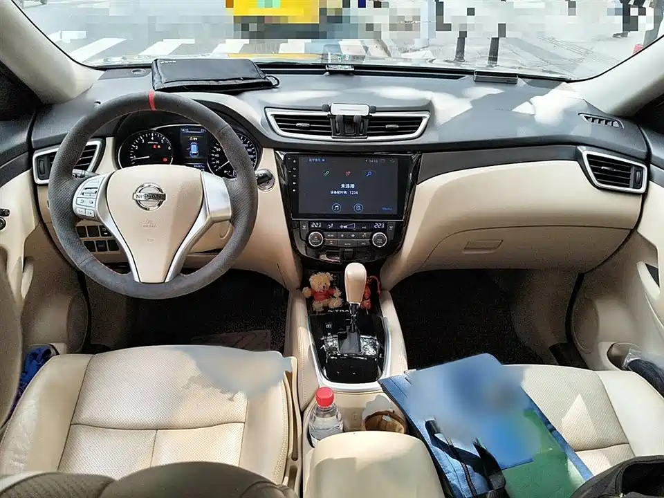 Nissan Qijun