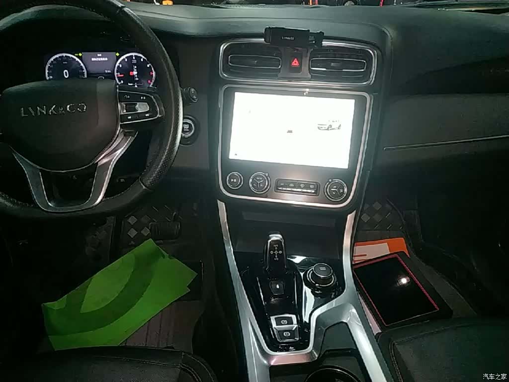 Lynk & Co 01, 2018 13