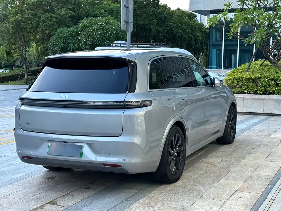 Li Auto Ideal L8