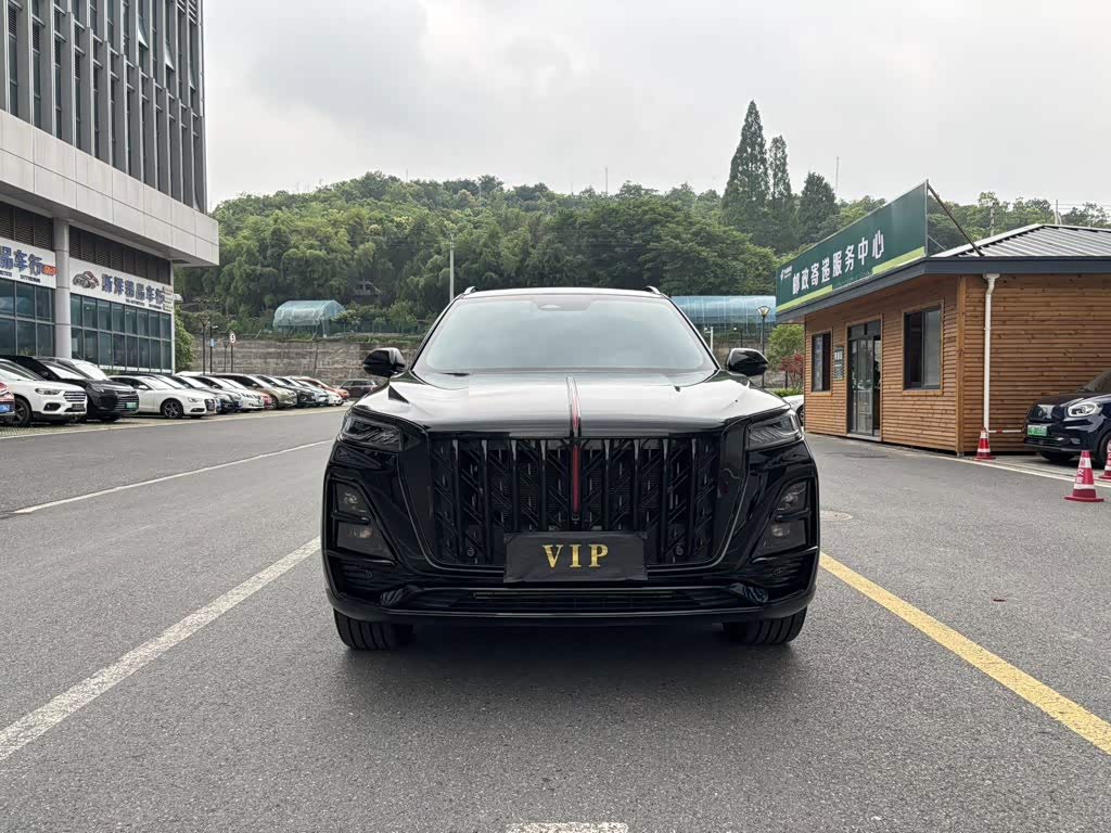 Hongqi HS5