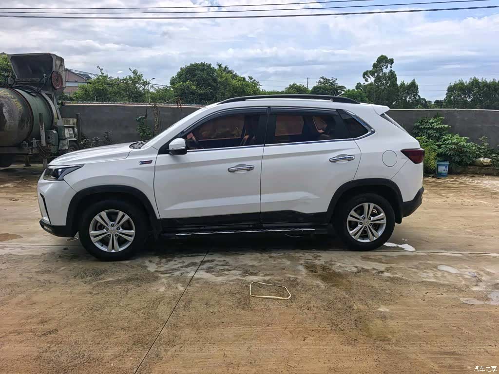 BAIC S5, 2017 6