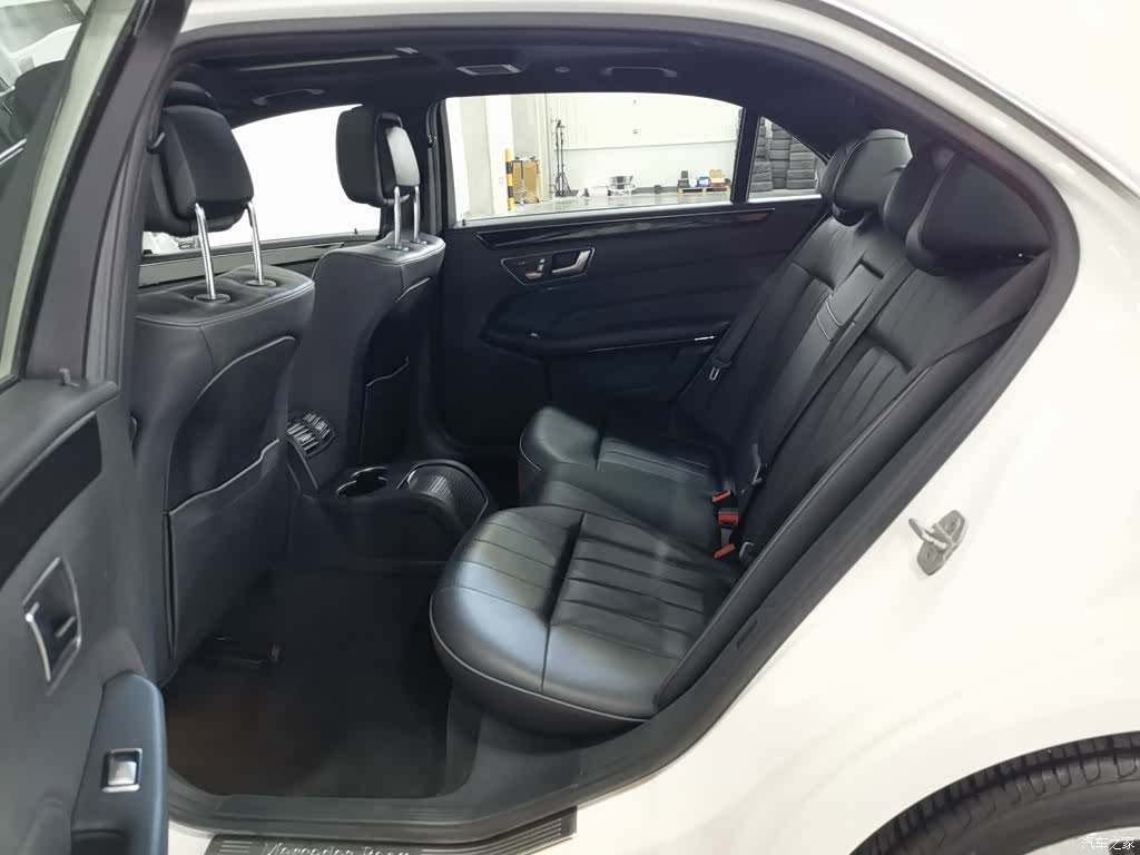 Mercedes-Benz E-Class, 2015 15
