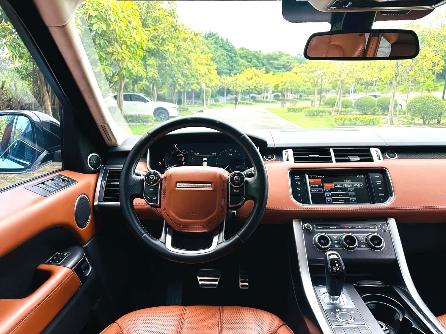 Land Rover Range Rover, 2015 11