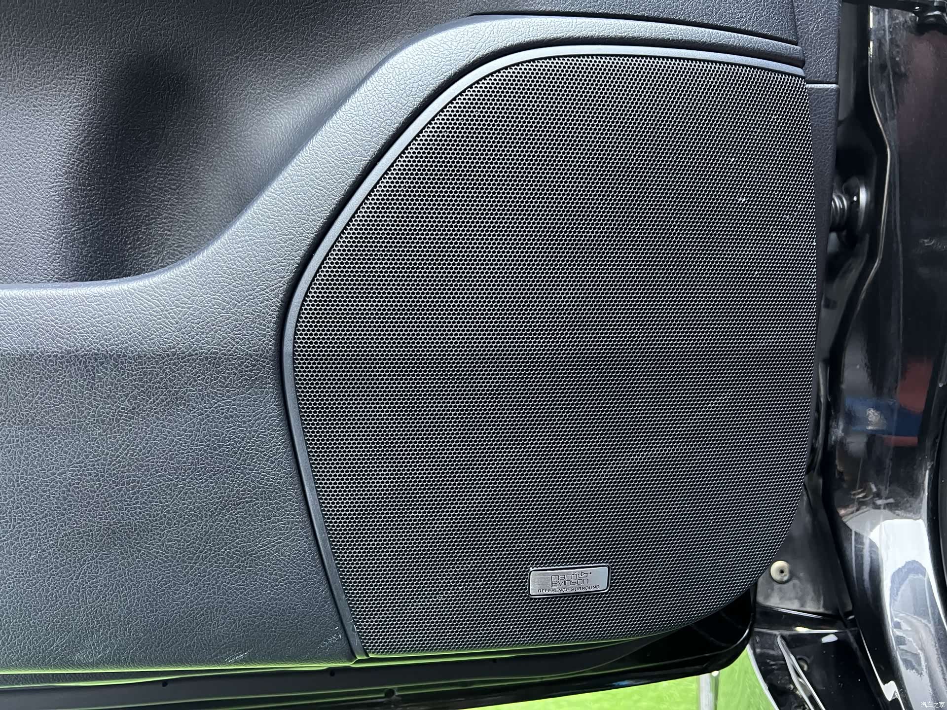 Lexus LX, 2019 22