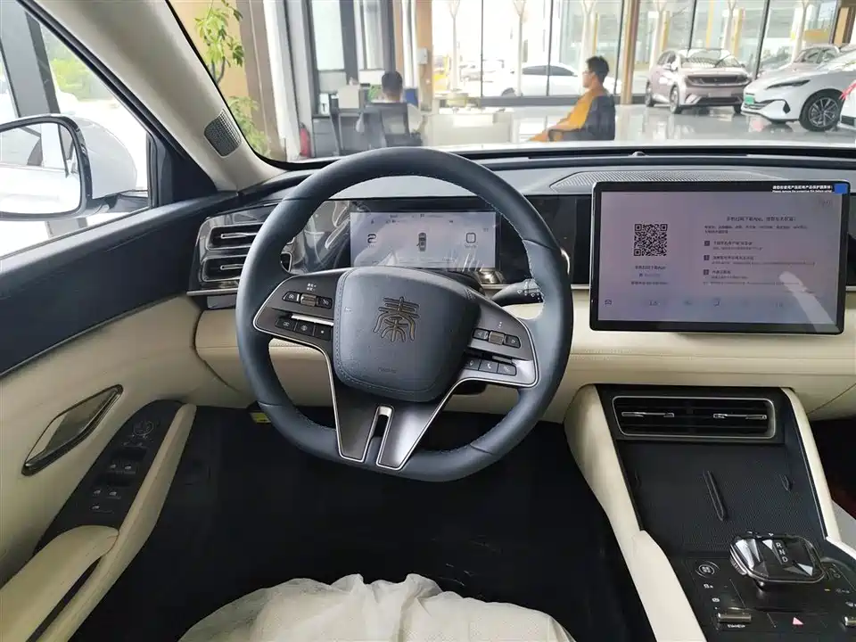 BYD Qin L