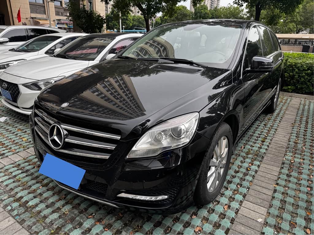 Mercedes-Benz R