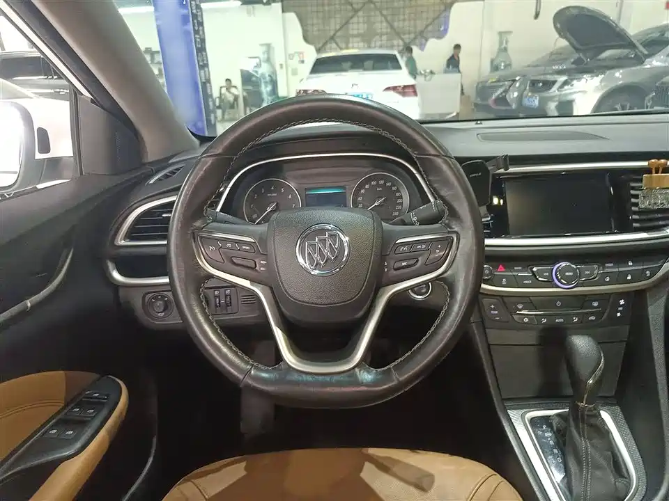 Buick Yinglang