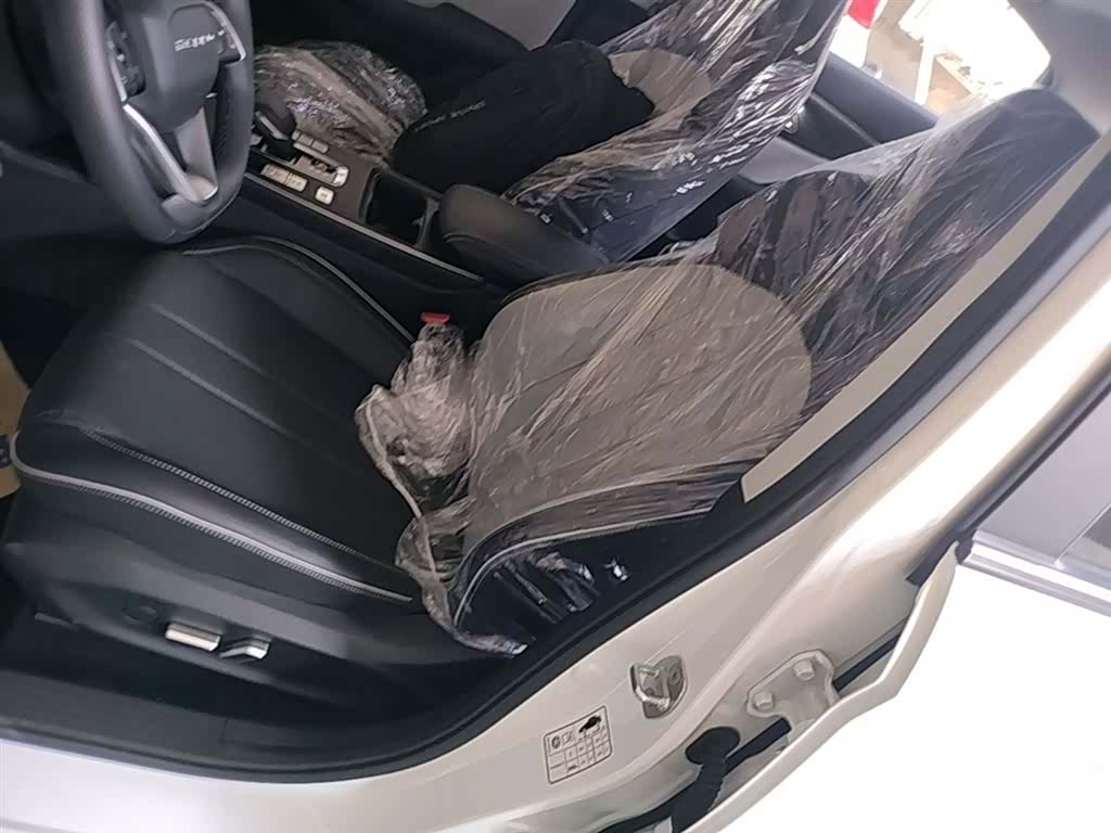 BAIC EU5, 2024 15