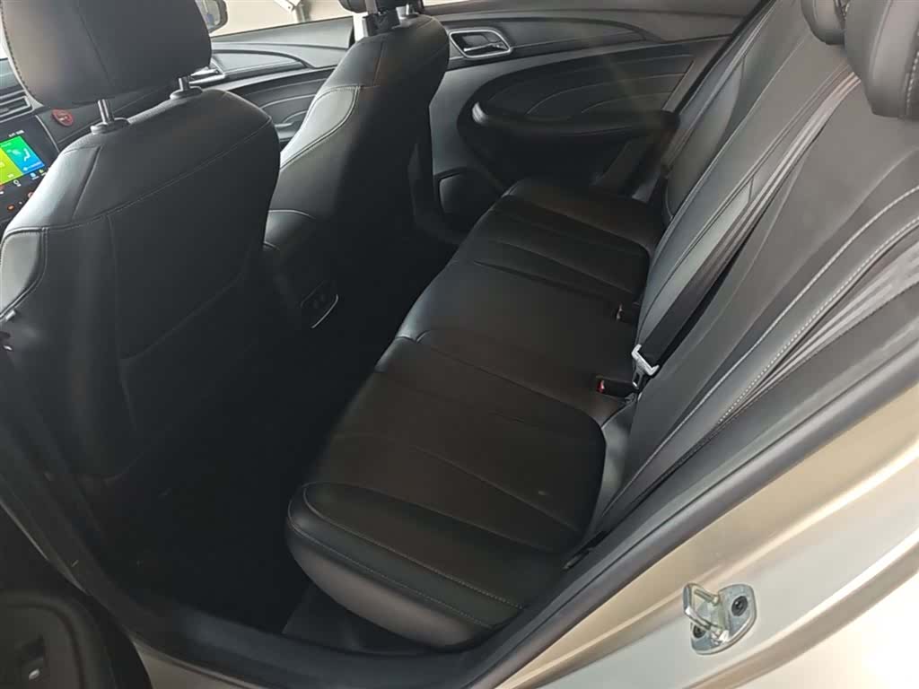 Roewe i5, 2019 17