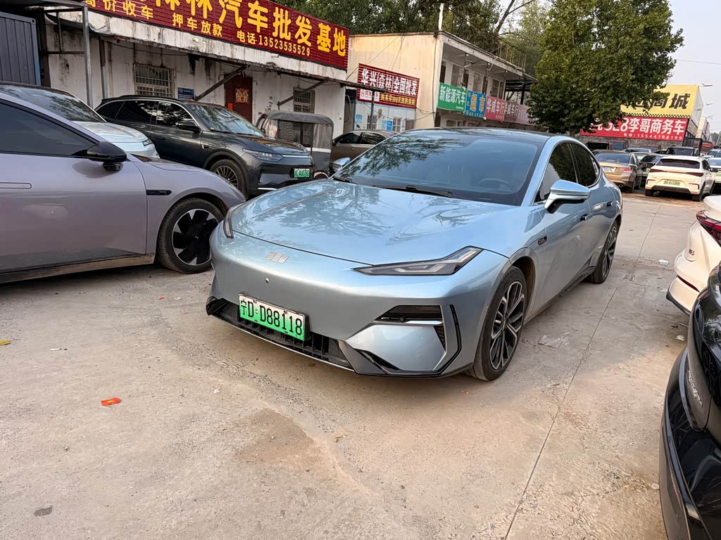 Geely Galaxy E8
