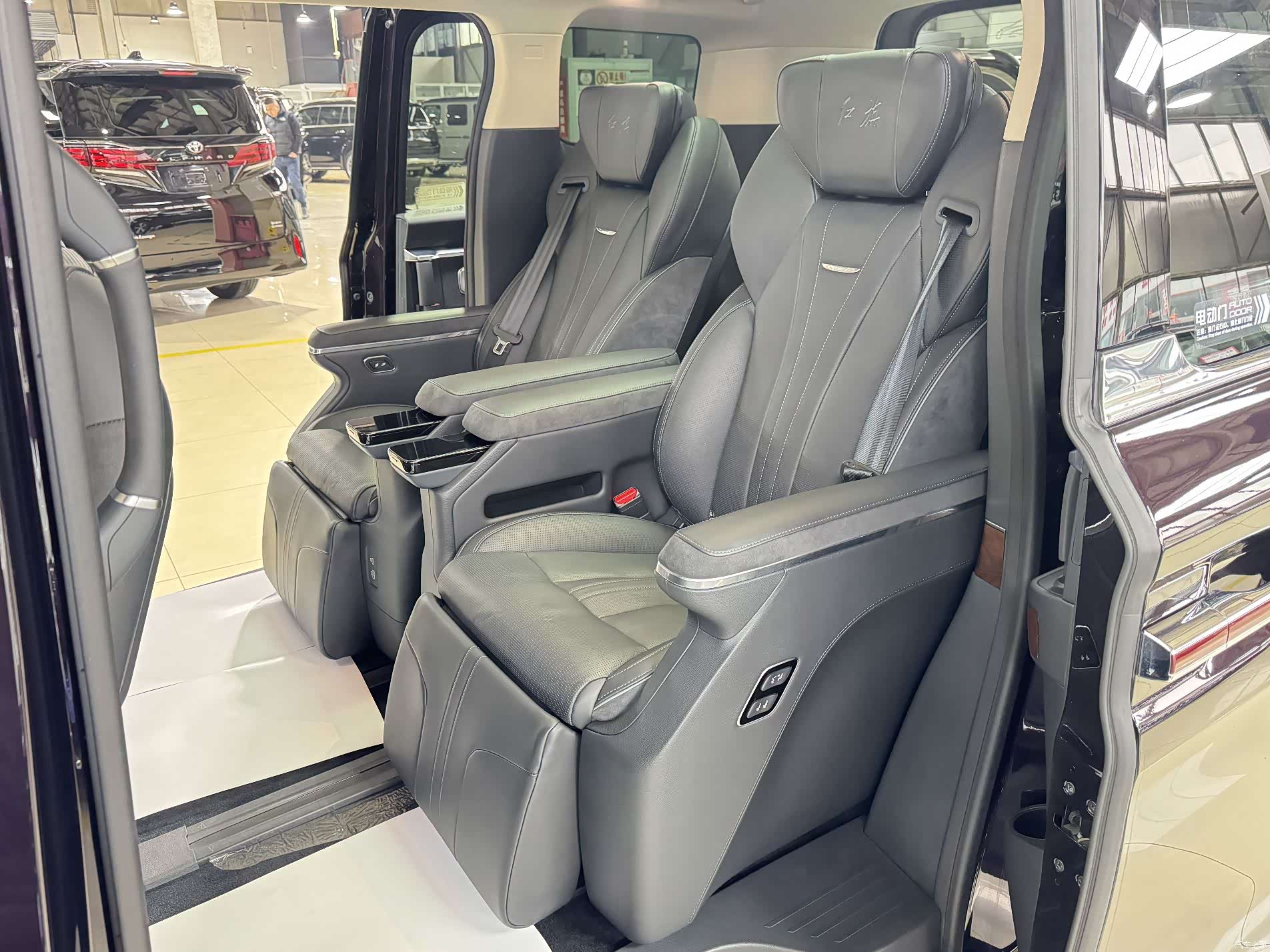 Hongqi HQ9, 2024 11