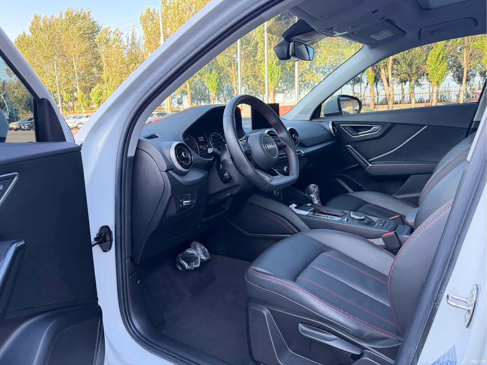 Audi Q2L, 2022 4
