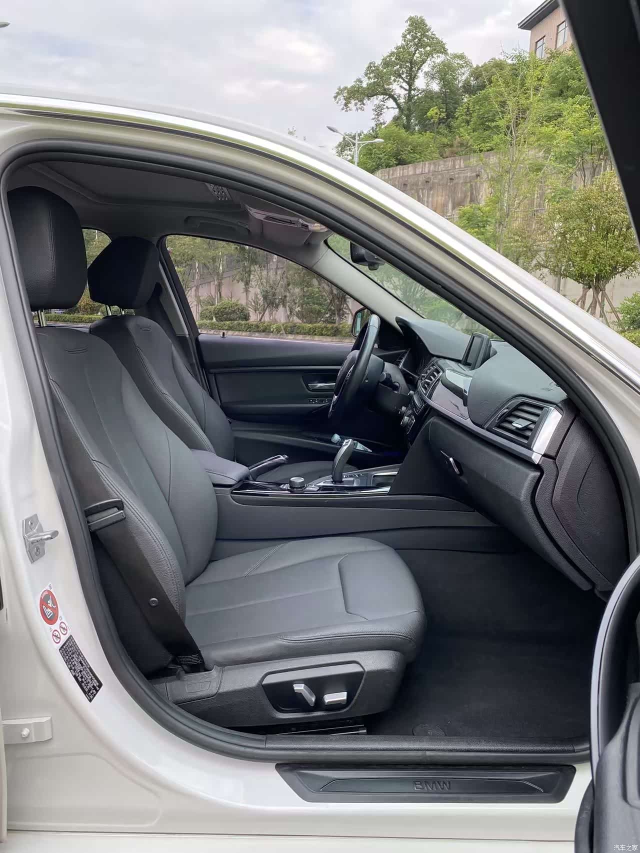 BMW 3 Series, 2017 10