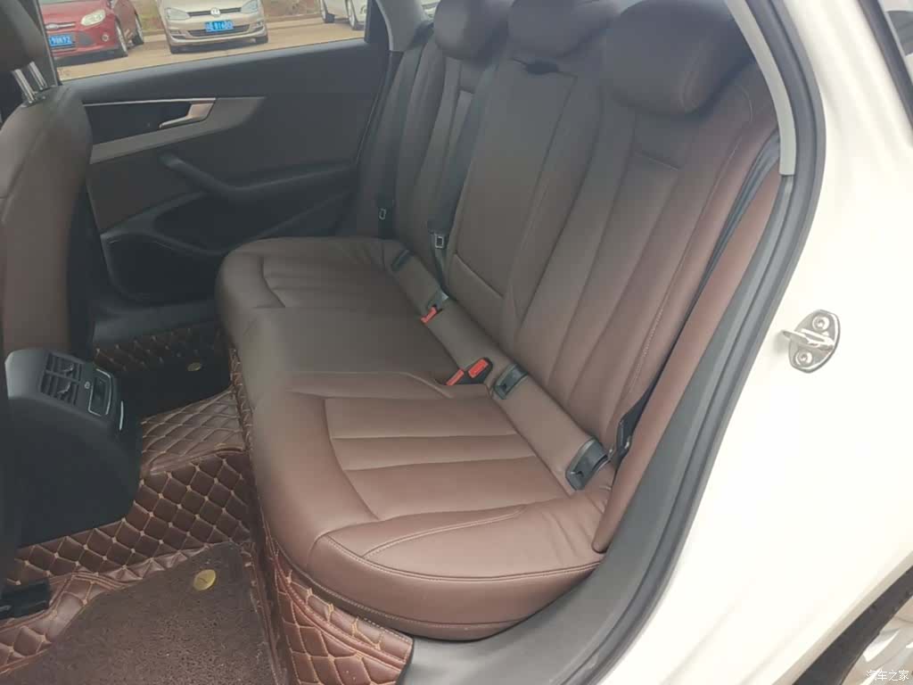 Audi A4L, 2019 13