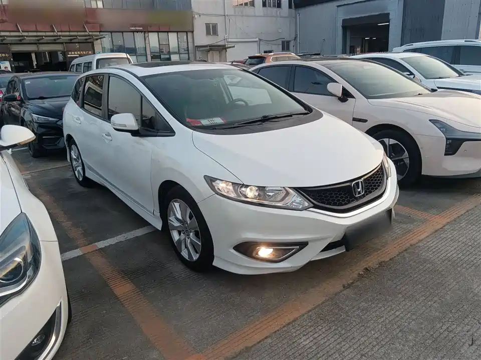 Honda Jade