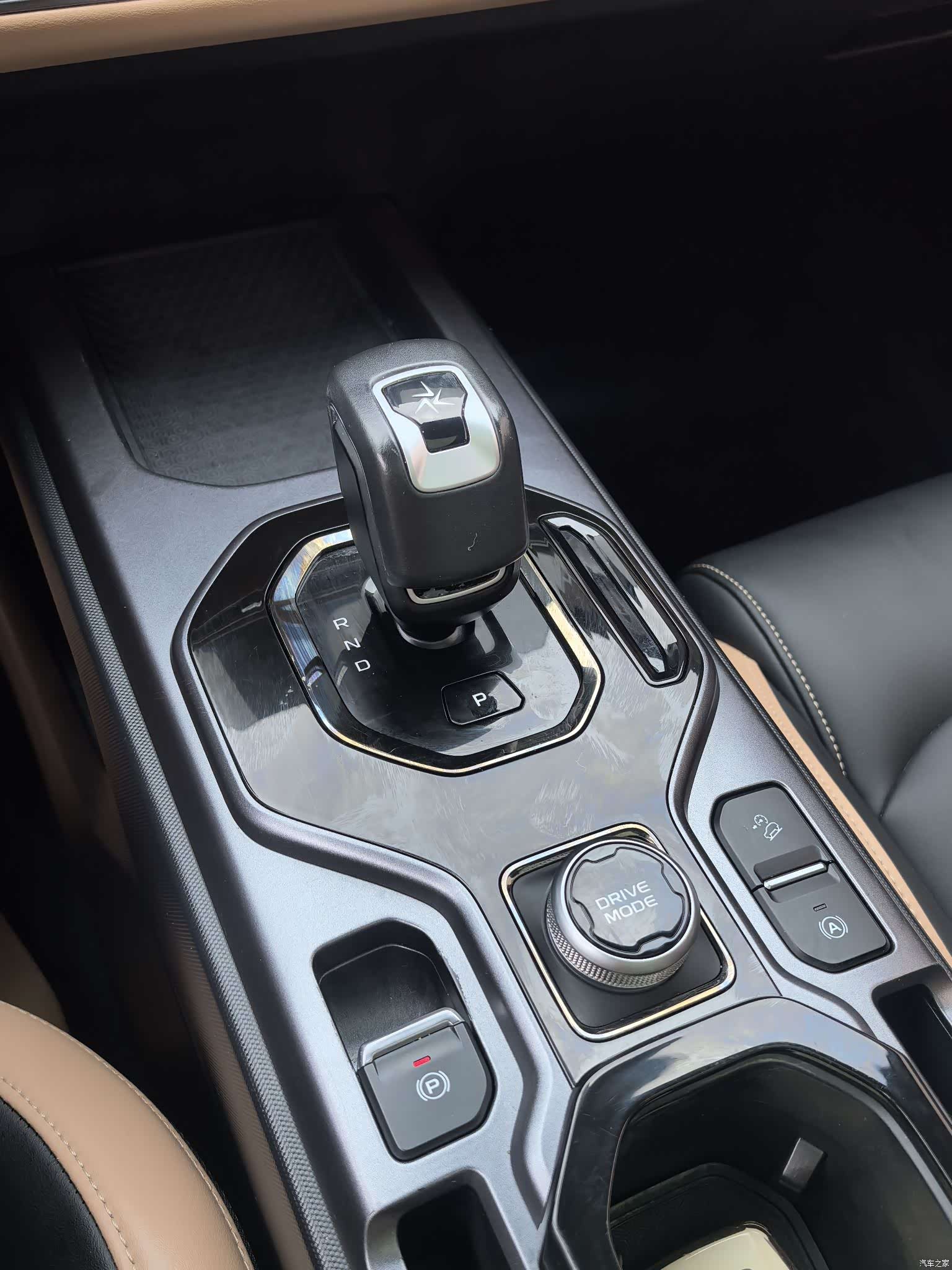 Geely Icon, 2023 14
