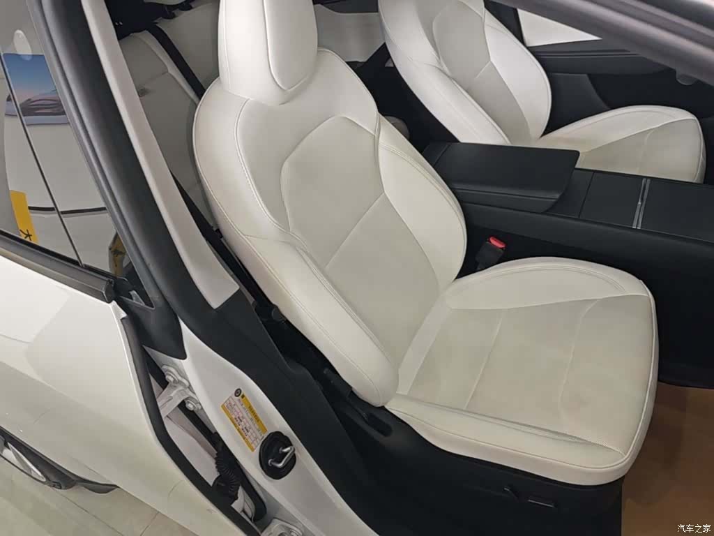 Tesla Model Y, 2025 25