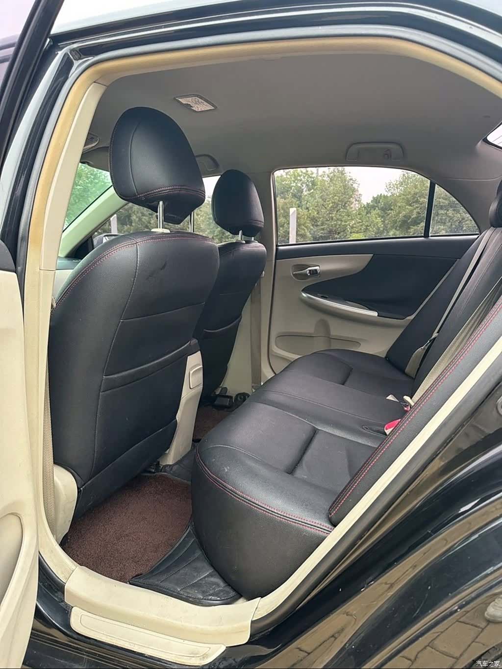 Toyota Corolla, 2012 7