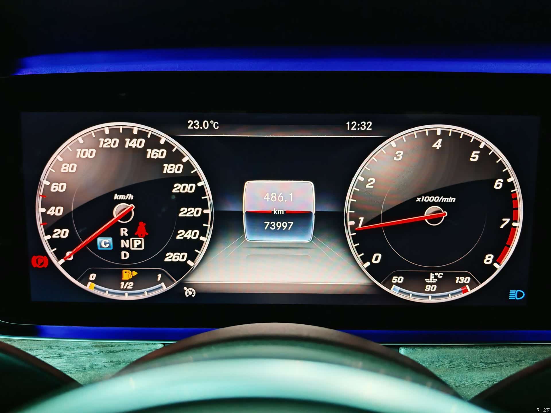 Mercedes-Benz E-Class, 2019 16