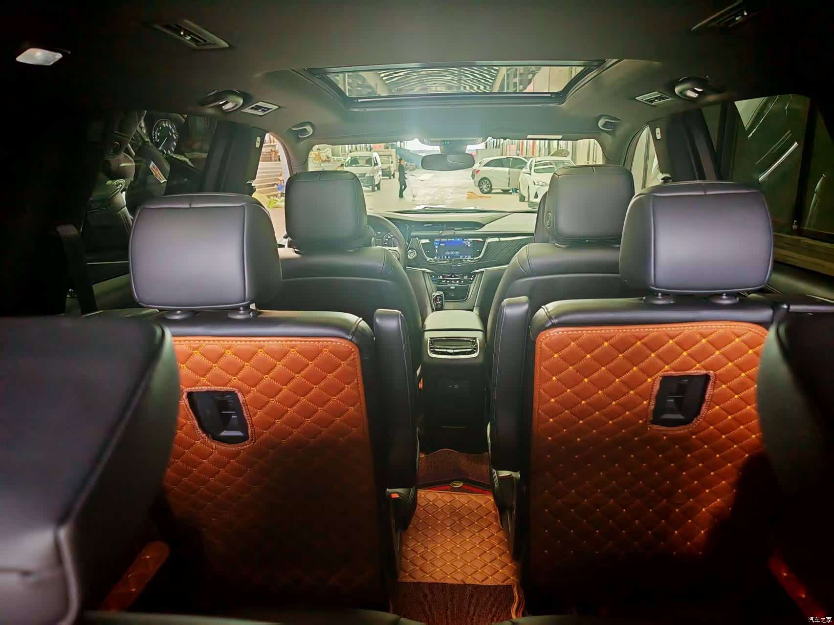 Cadillac XT6, 2021 10