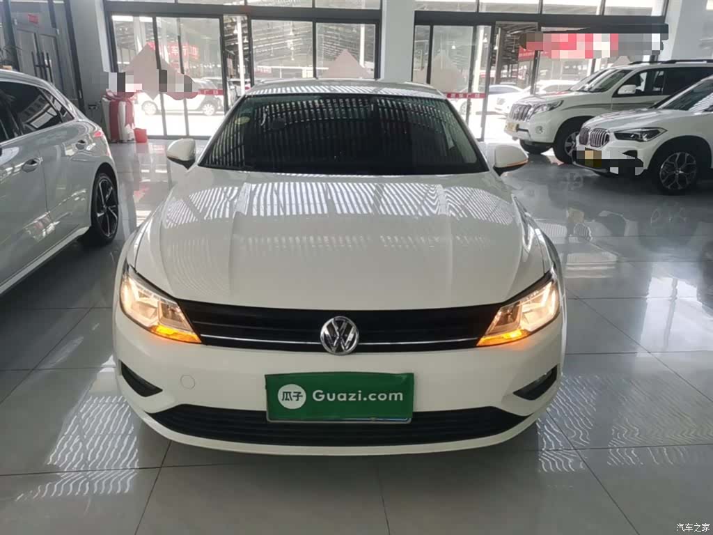 Volkswagen Lamando, 2016 3