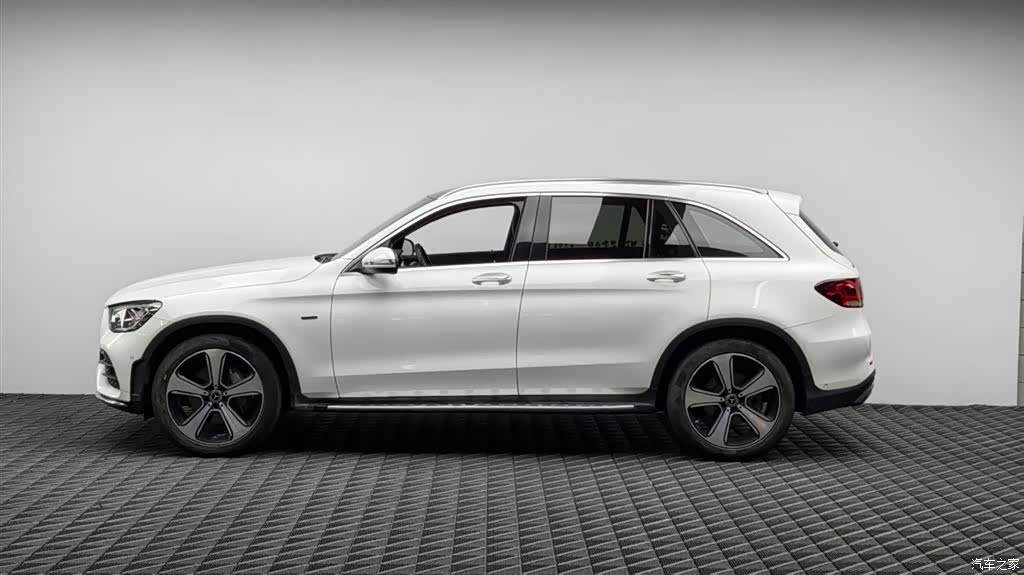 Mercedes-Benz GLC, 2023 4