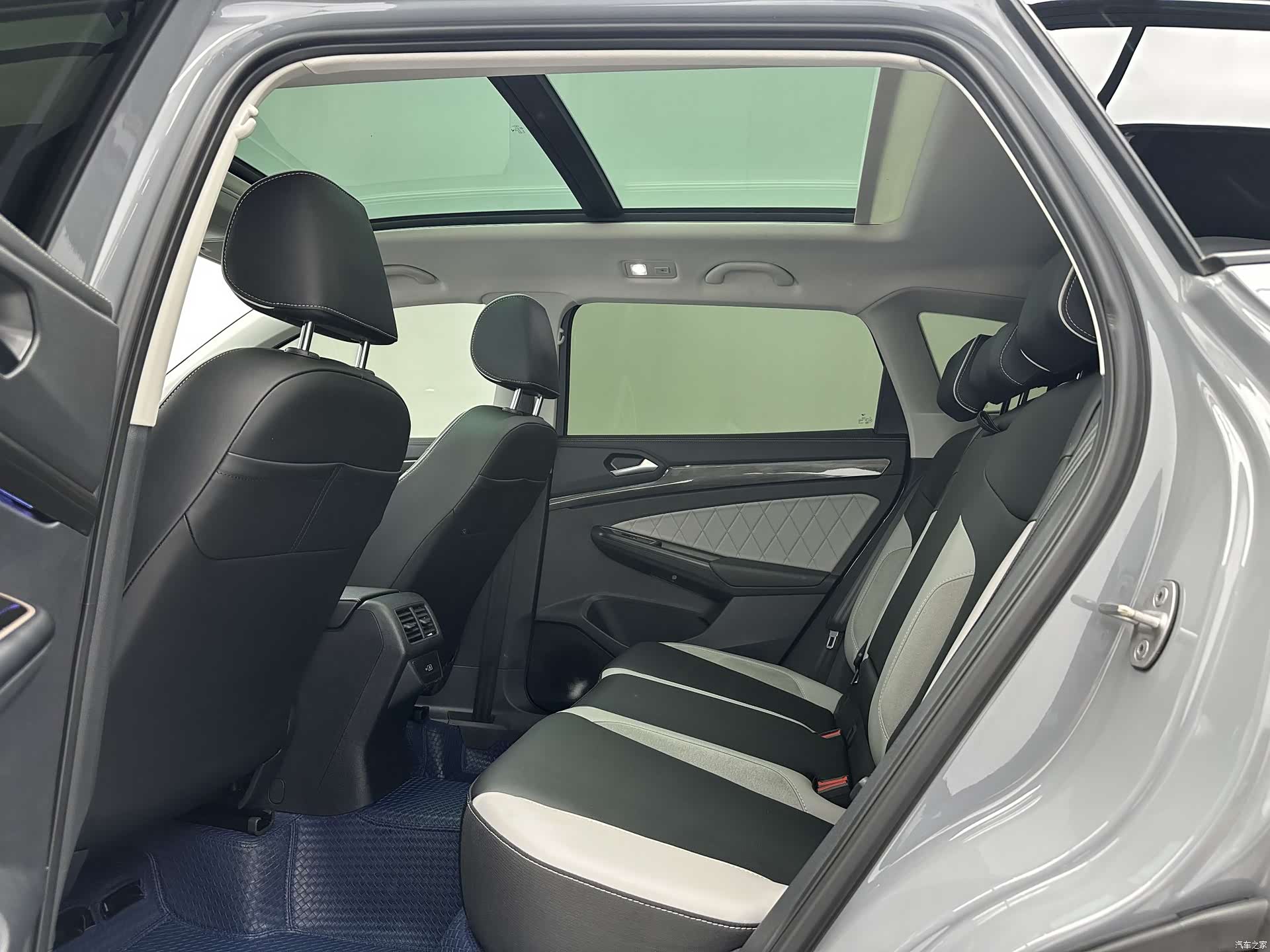Volkswagen VS7, 2023 6