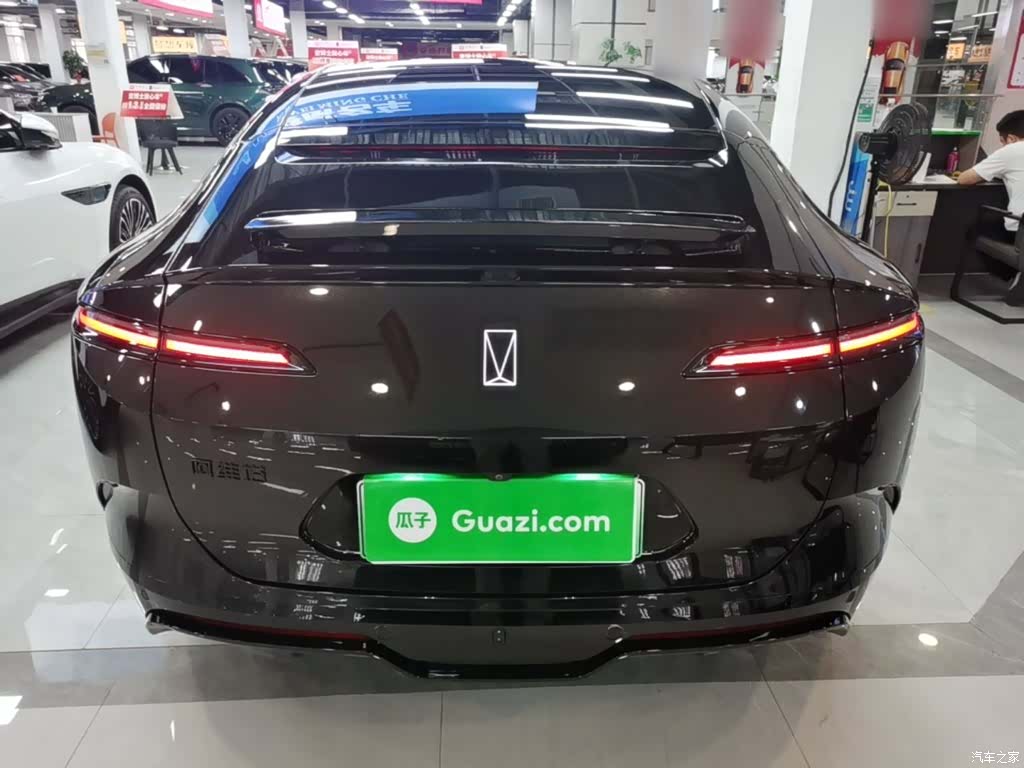 Avatr 12, 2025 6