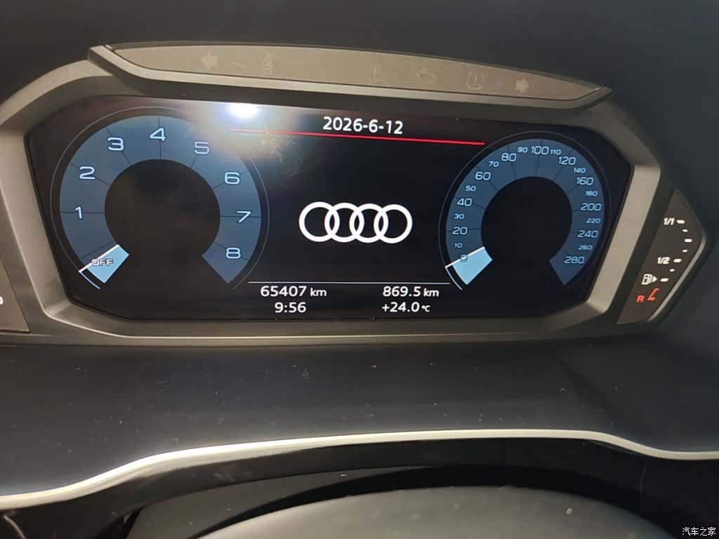 Audi Q3, 2022 12