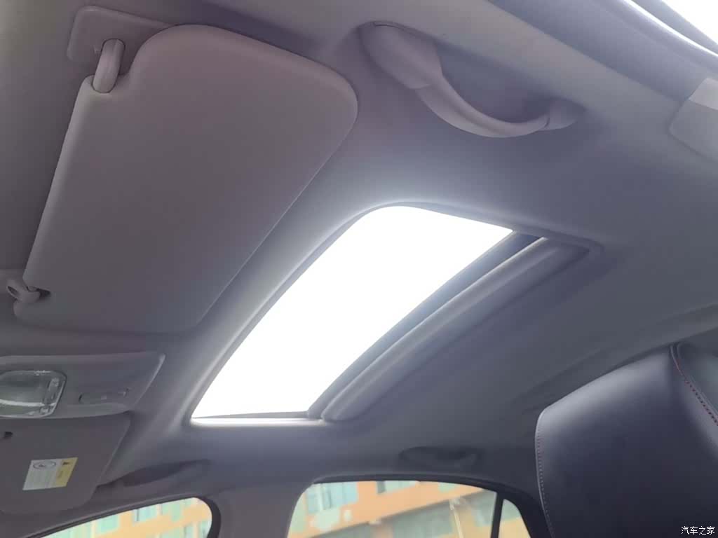 DongFeng L60, 2015 18