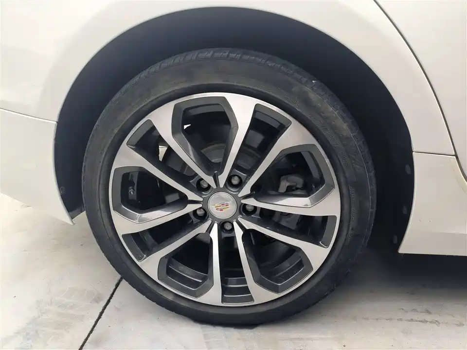 Cadillac ATS-L