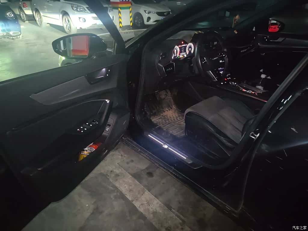 Audi A6L, 2022 14